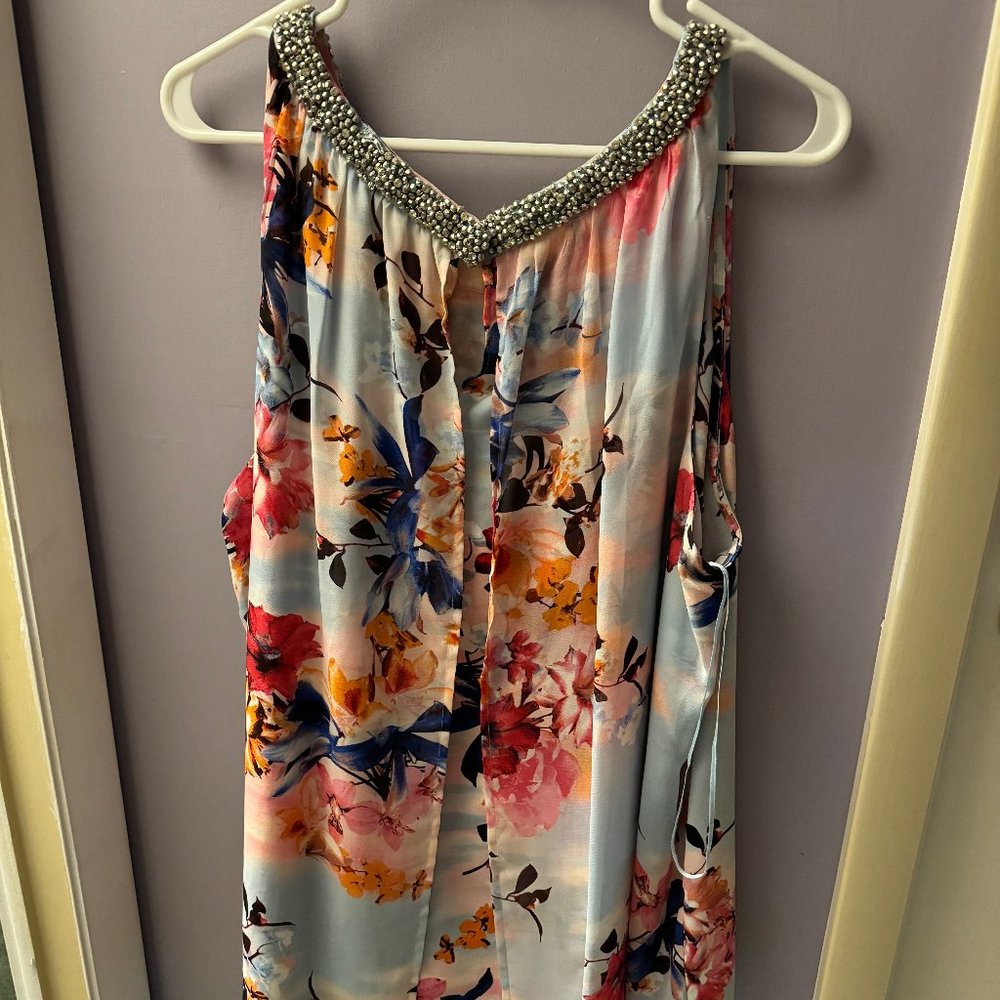 Floral top - Picture 3 of 5